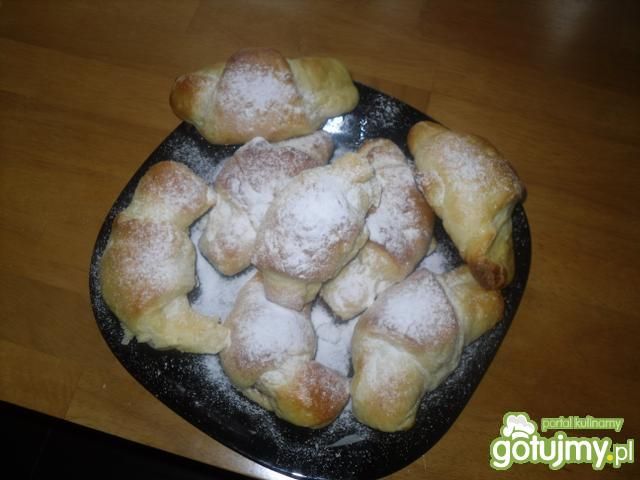 Rogaliki krucho-drożdżowe