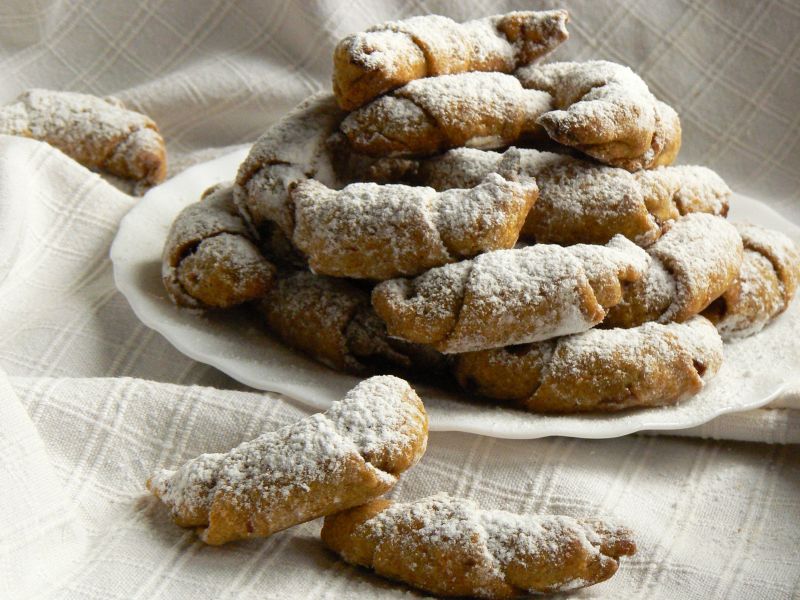 Rogaliki marchewkowe z powidłami