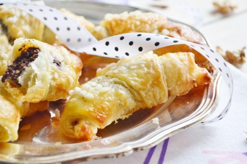 Rogaliki nadziewane masą orzechową Rogaliki nadziewane masą orzechową