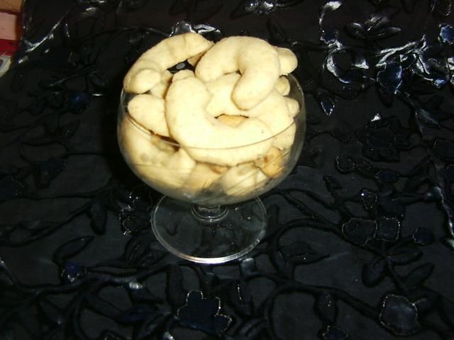 Rogaliki Orzechowo- waniliowe Rogaliki Orzechowo- waniliowe