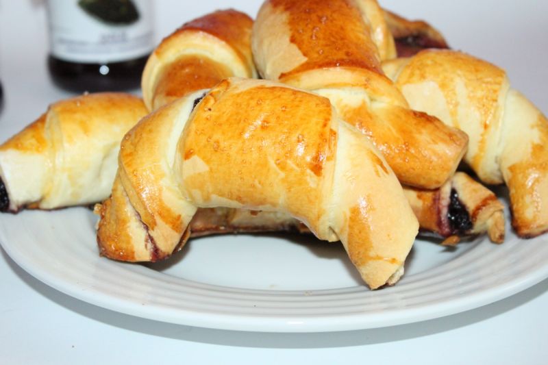 Rogaliki z dżemem aroniowym  Rogaliki z dżemem aroniowym