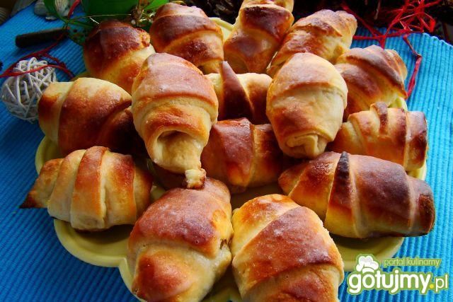 Rogaliki z jabłkiem 