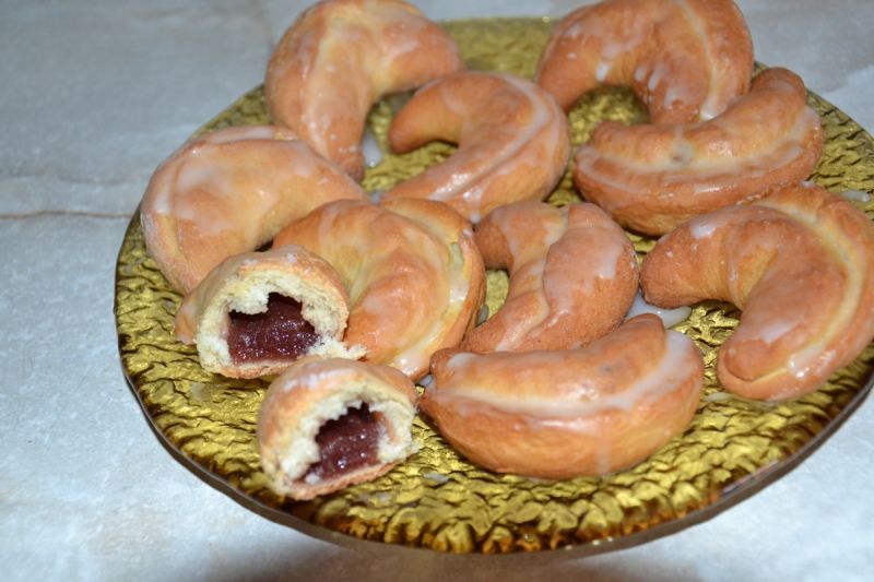 Rogaliki z marmoladą różaną