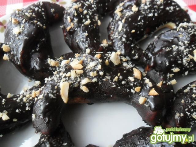 Rogaliki z nutellą w polewie czekoladowe