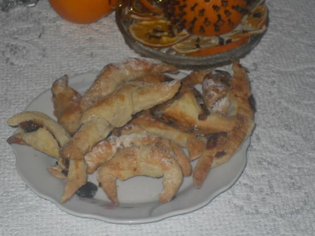 Rogaliki  z orzechami na wigiliję  - 1 Rogaliki  z orzechami na wigiliję  - 1