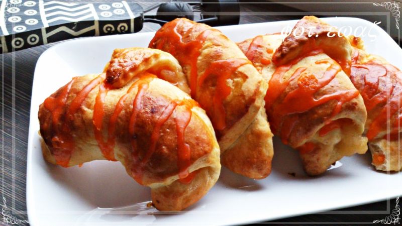 Rogaliki z prażonymi jabłkami Rogaliki z prażonymi jabłkami
