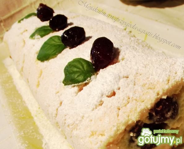 Rolada bezowa z żurawiną