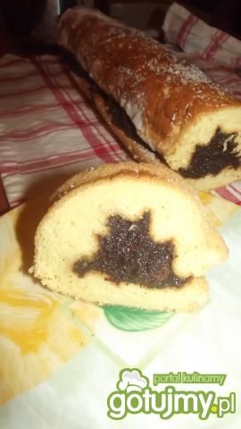 Rolada biszkoptowa z makiem Rolada biszkoptowa z makiem