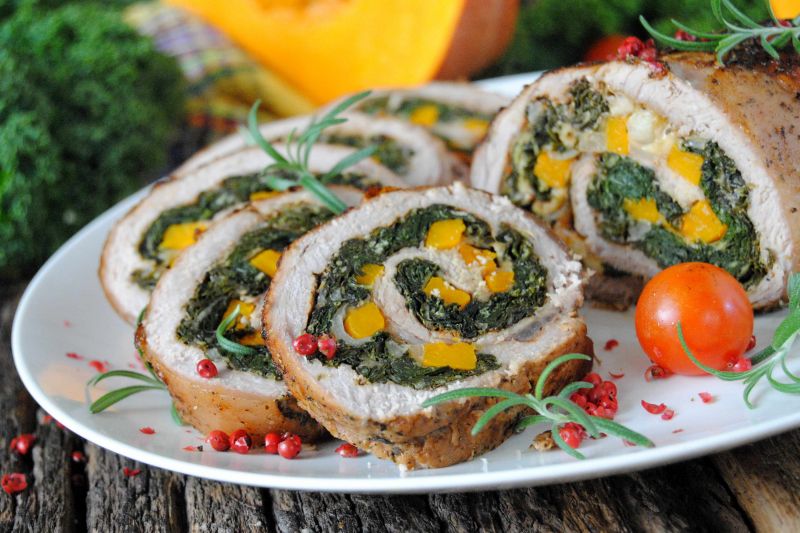 Rolada dyniowo- jarmużowa Rolada dyniowo- jarmużowa