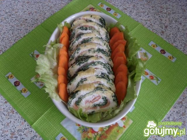 Rolada jajeczno-szpinakowa z łososiem