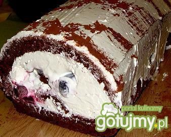 Rolada nadziewana śmietaną i borówkami Rolada nadziewana śmietaną i borówkami