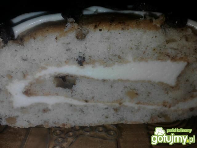 Rolada orzechowa z kremem cytrynowym Rolada orzechowa z kremem cytrynowym