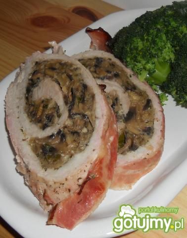 Rolada schabowa z pieczarkami Rolada schabowa z pieczarkami