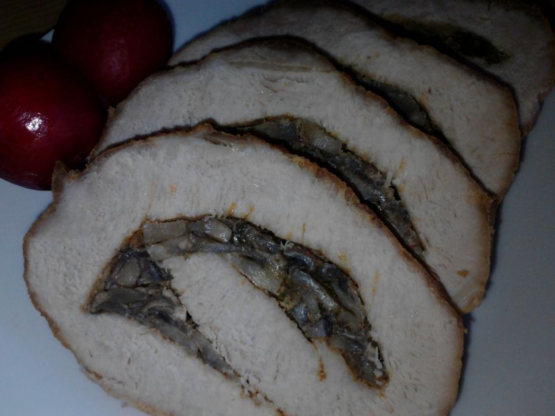 Rolada schabowa z pieczarkami Rolada schabowa z pieczarkami
