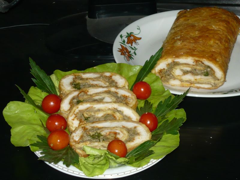 Rolada serowa  z pieczarkami Rolada serowa  z pieczarkami