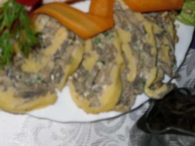 Rolada serowo-grzybowa Rolada serowo-grzybowa