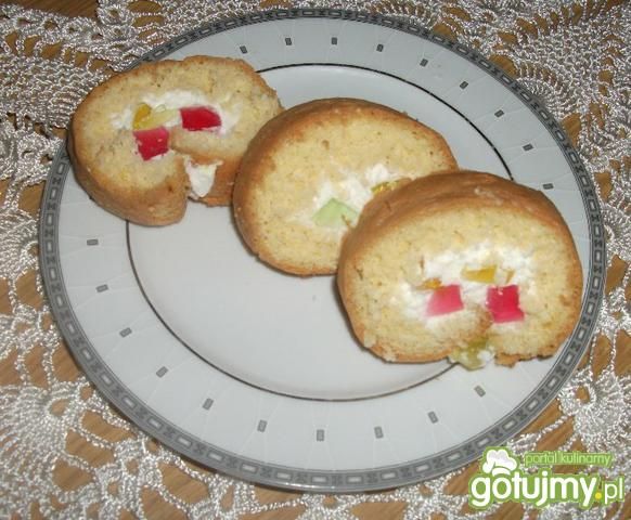 Rolada śmietankowa z galaretkami Rolada śmietankowa z galaretkami