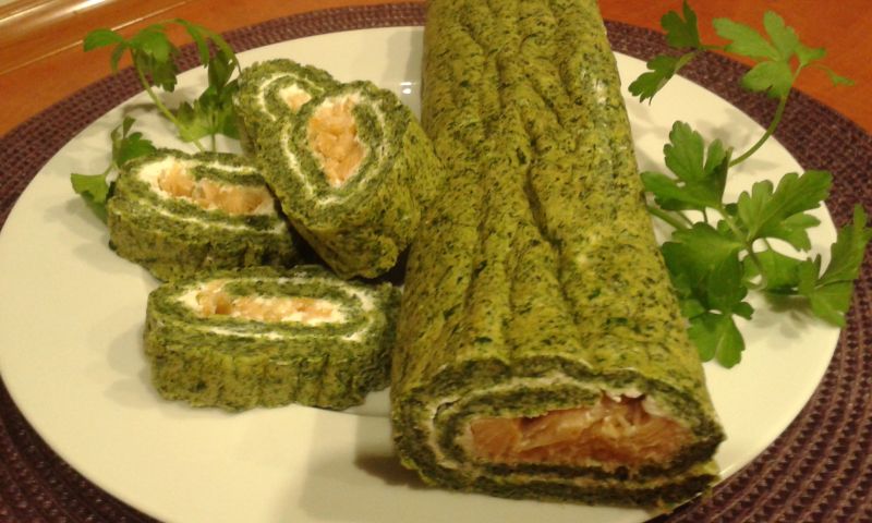 Rolada szpinakowa z łososiem Rolada szpinakowa z łososiem