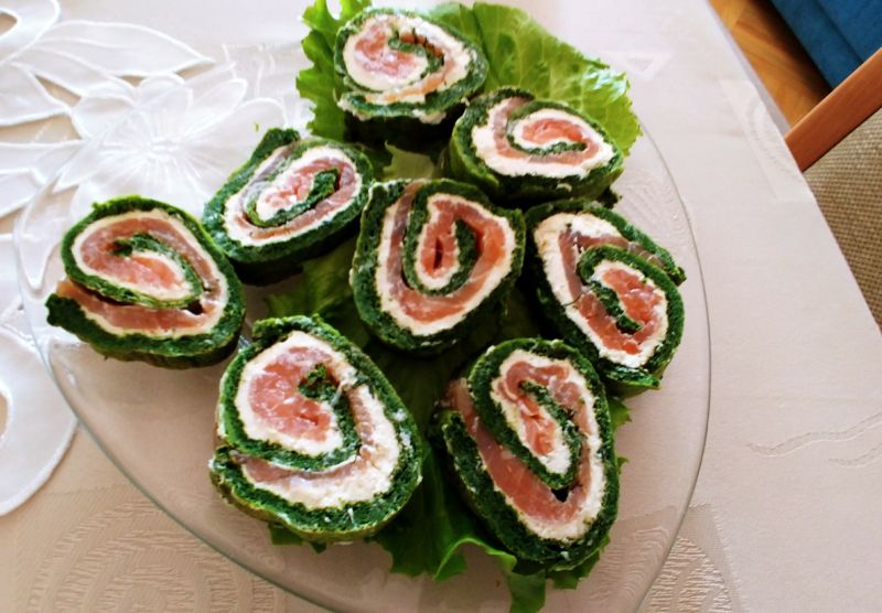 Rolada szpinakowa z łososiem