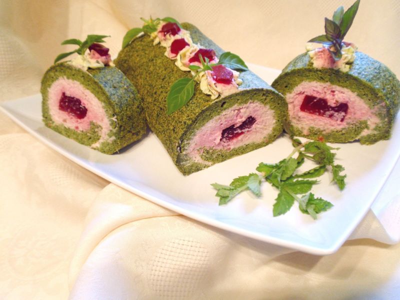 Rolada  szpinakowa  z szynką