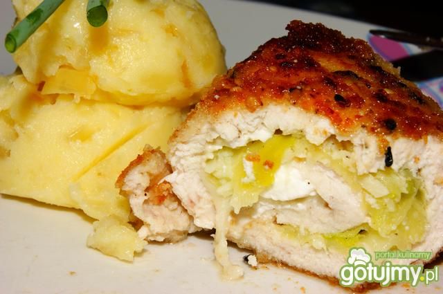 Rolada z cukinią i dwoma serami