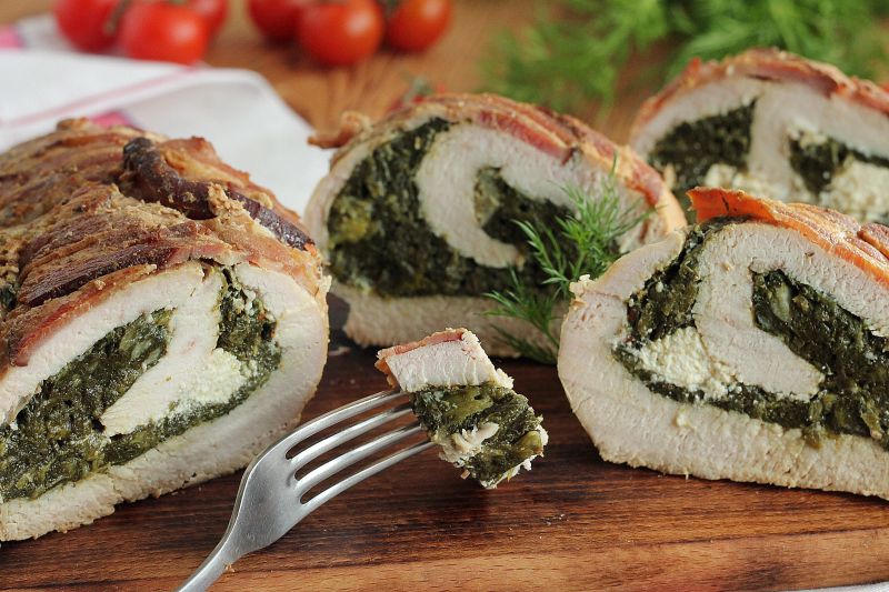 Rolada z indyka ze szpinakiem