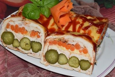 Rolada z kurczaka z ogórkiem Rolada z kurczaka z ogórkiem