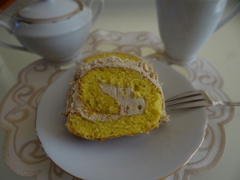 Rolada z masą kawową 