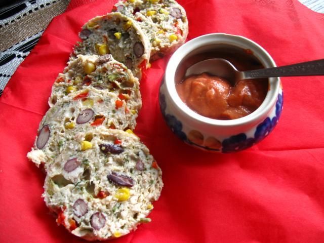 Rolada z piersi indyczej. Rolada z piersi indyczej.