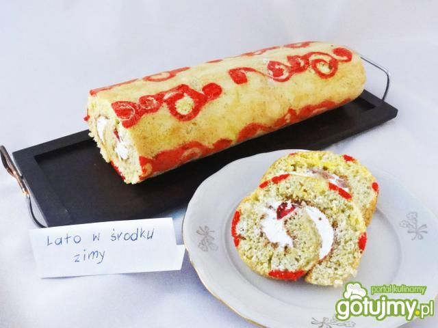 Rolada z truskawkami Rolada z truskawkami