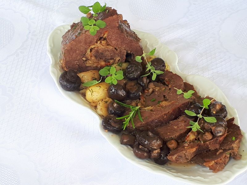 Rolada z udźca wołowego