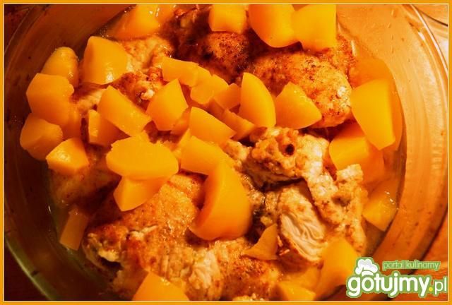 roladka z brzoskwinką :)