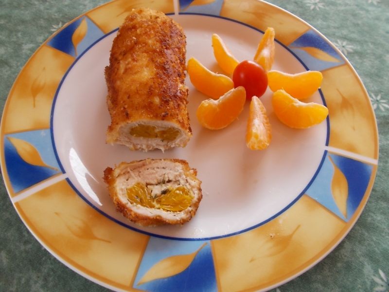 Roladka  z mandarynką i tymiankiem Roladka  z mandarynką i tymiankiem