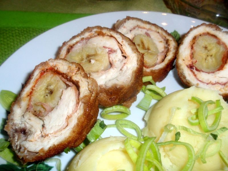 Roladki drobiowe z bananem