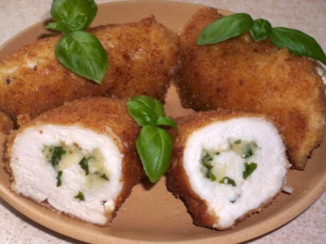 Roladki drobiowe z bazylią Roladki drobiowe z bazylią