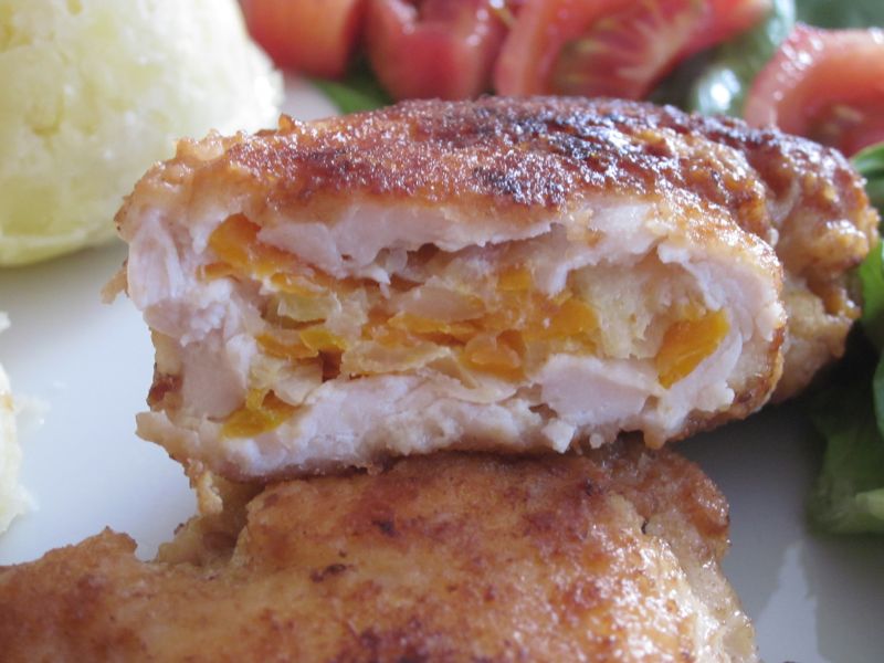 Roladki drobiowe z farszem warzywnym Roladki drobiowe z farszem warzywnym