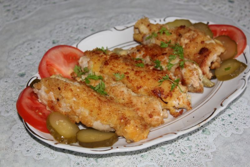 Roladki drobiowe z ogórkiem i cebulą Roladki drobiowe z ogórkiem i cebulą