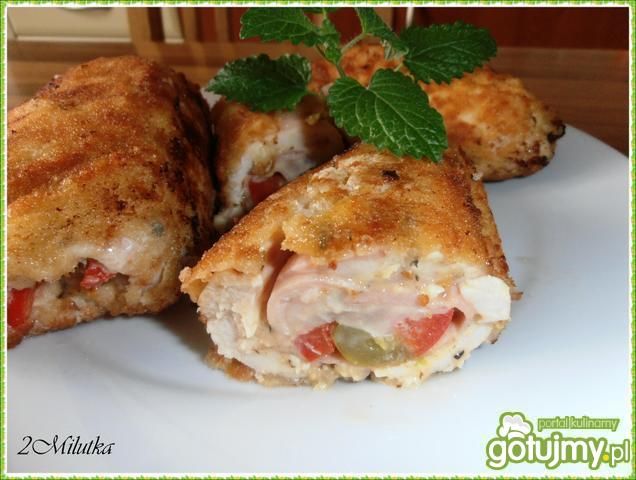 Roladki drobiowe z papryką i ogórkiem Roladki drobiowe z papryką i ogórkiem