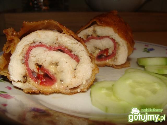 Roladki drobiowe z salami Roladki drobiowe z salami