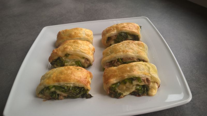 Roladki francuskie z jarmużem i tuńczykiem