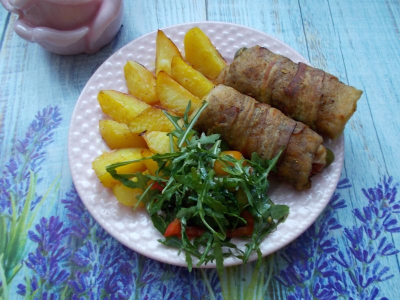 Roladki schabowe pieczone z ziemniakami