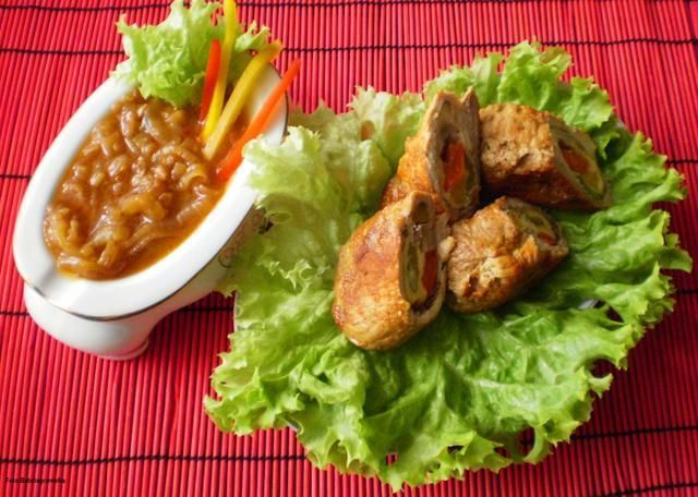 Roladki schabowe ,, z kolorkiem ,,: Roladki schabowe ,, z kolorkiem ,,: