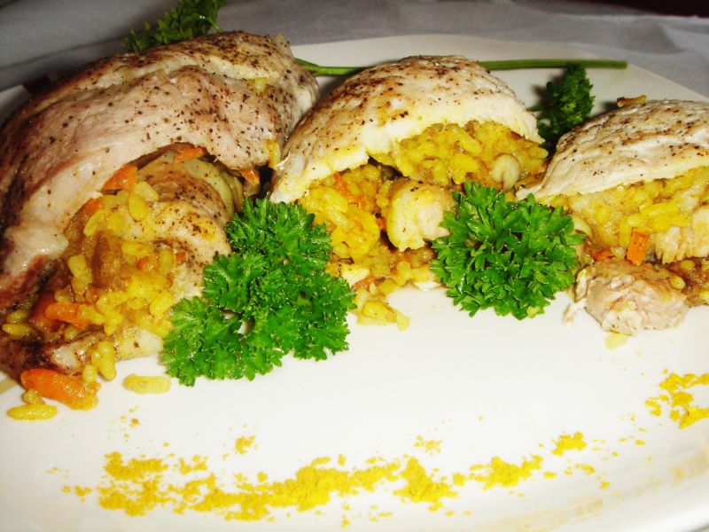 Roladki schabowe z maślakami i ryżem Roladki schabowe z maślakami i ryżem