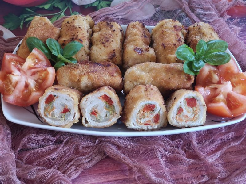 Roladki schabowe z młodą kapustą Roladki schabowe z młodą kapustą