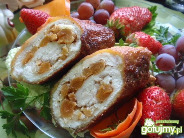 Roladki  schabowe z morelą suszoną