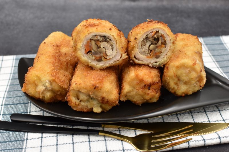 Roladki schabowe z pieczarkami