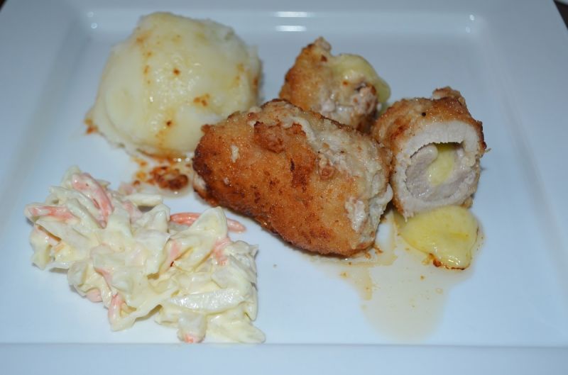 Roladki schabowe z serem i masłem czosnkowym