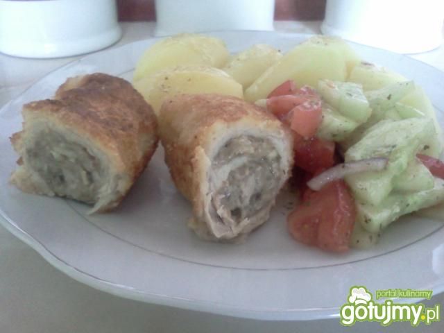 roladki schabowe z serem i pieczarkami roladki schabowe z serem i pieczarkami