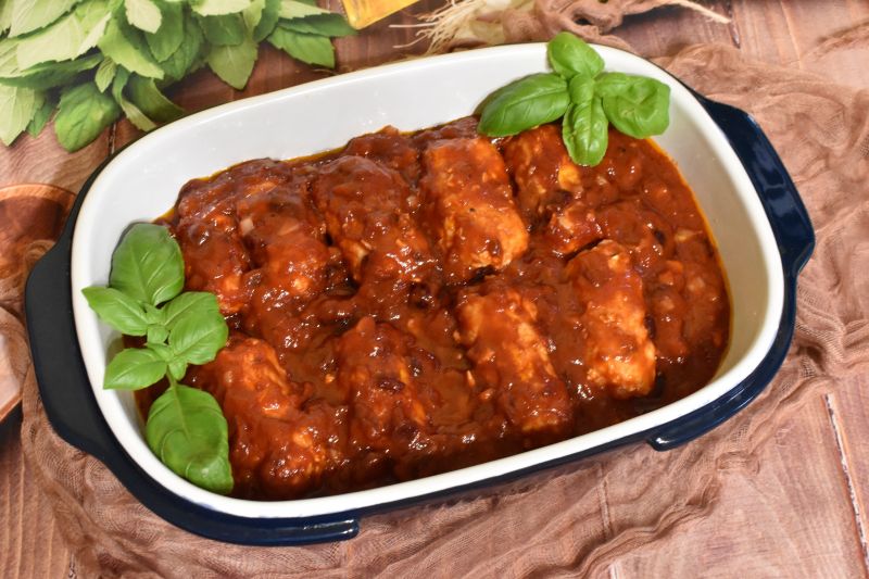 Roladki w sosie żurawinowym