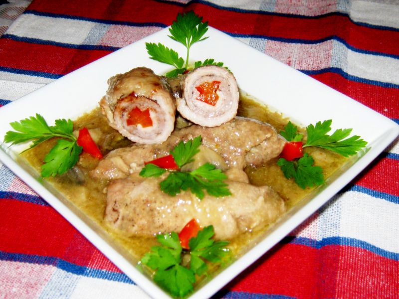 Roladki wieprzowe w sosie 